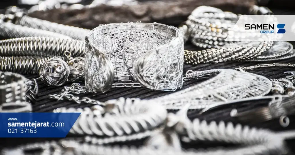 مقایسه استیل و نقره استرلینگ از نظر درخشش و جلوه ظاهری