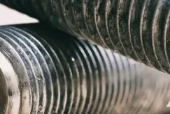 پدیده گالینگ در فلزات چیست و چرا اهمیت دارد؟